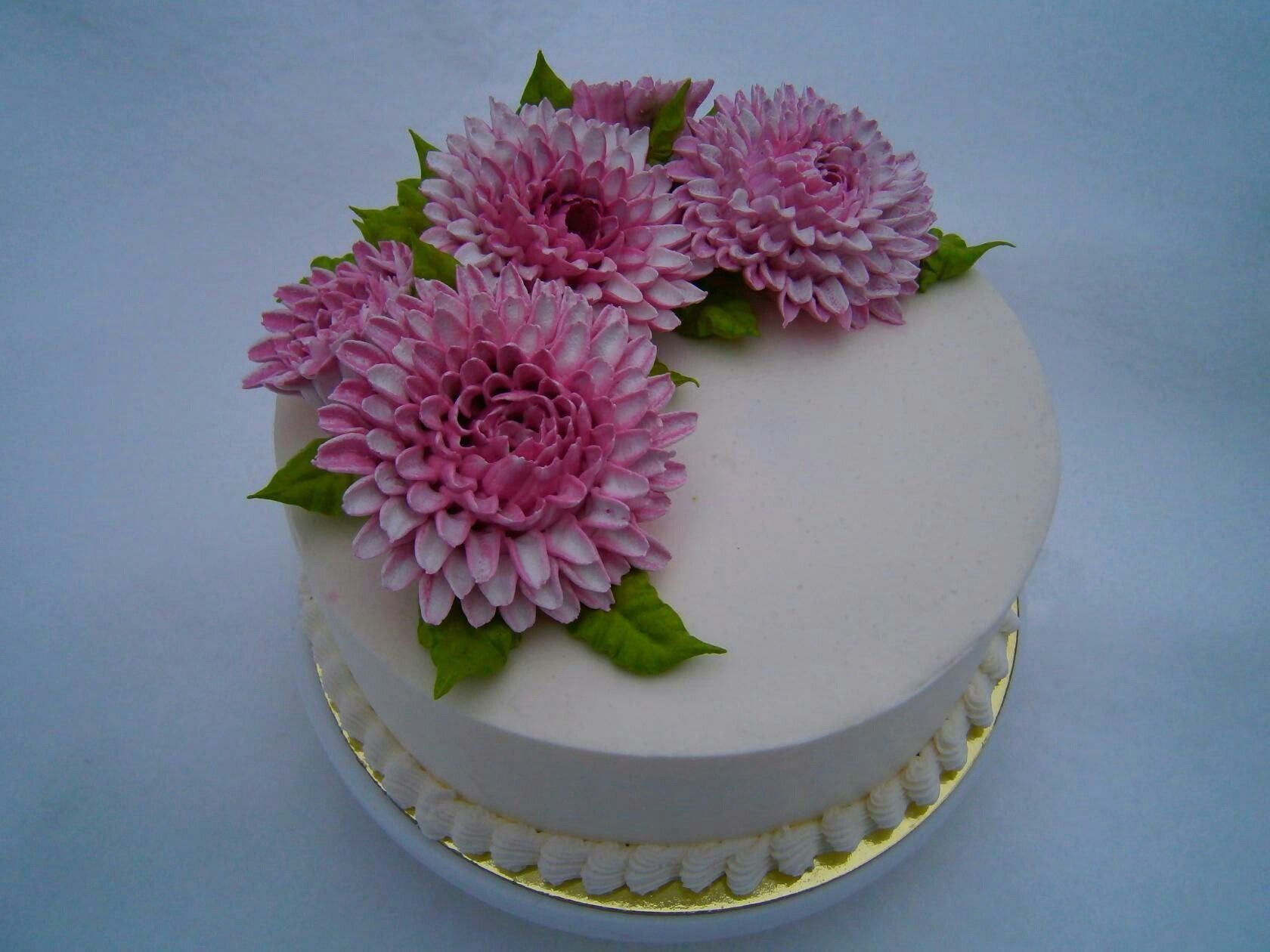 Торт с хризантемами из мастики - 67 фото