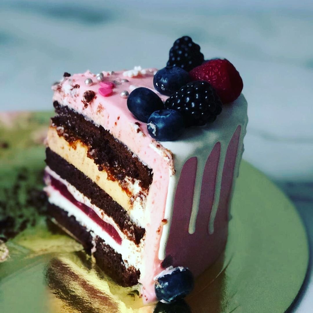 Торта "красный бархат" (Red Velvet).