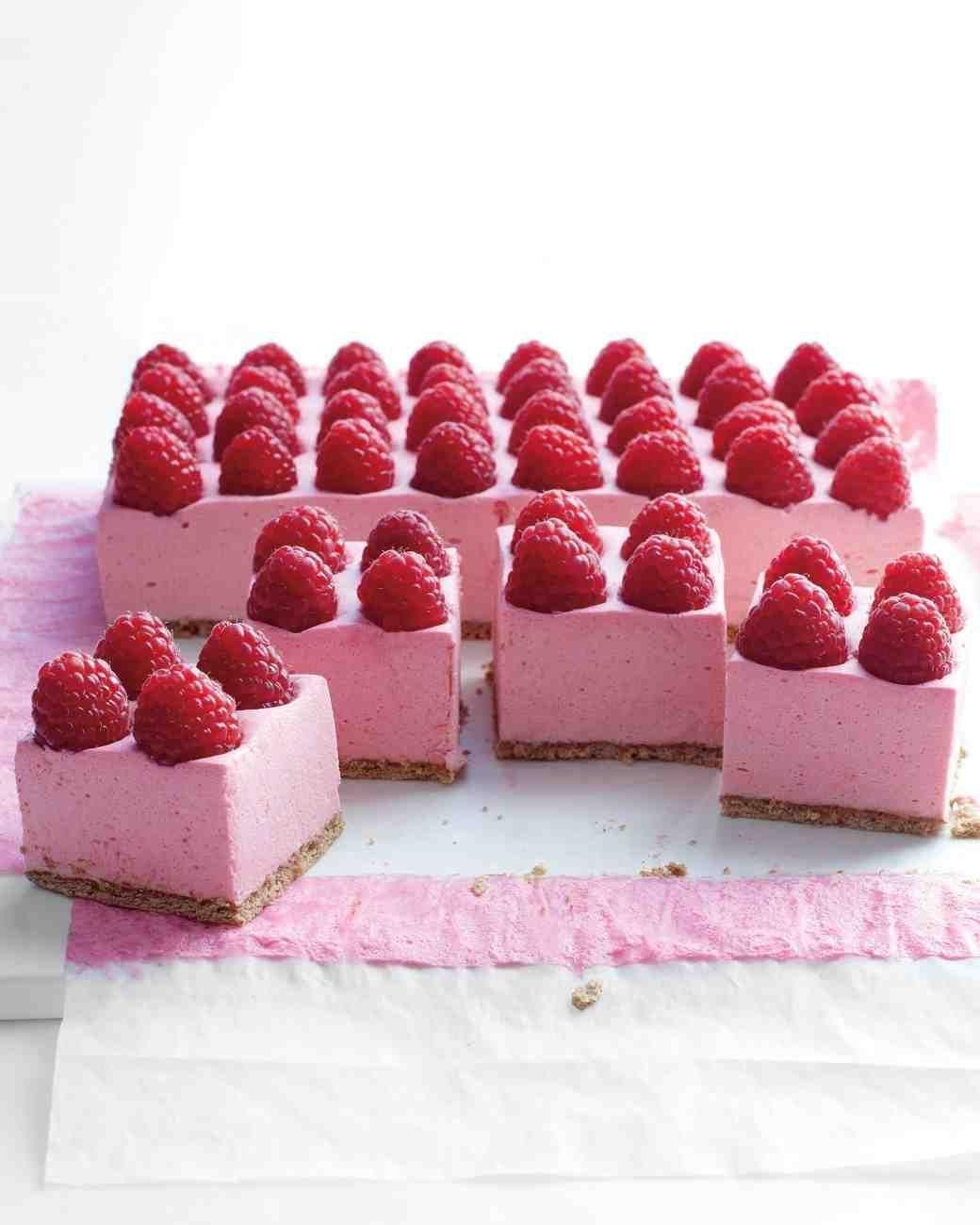 Муссовые торты с клубникой