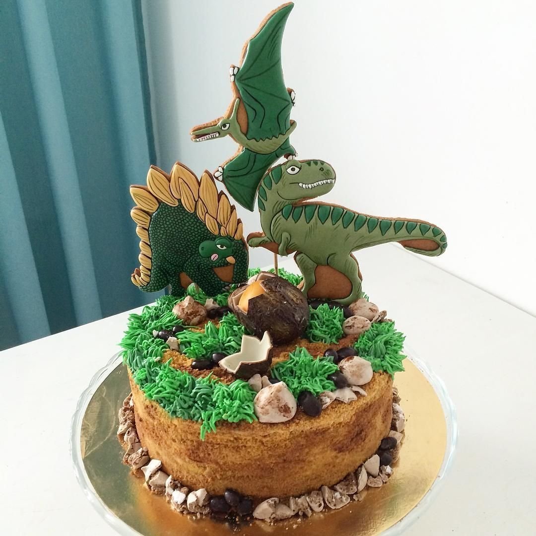 Торт с динозаврами для мальчика 9 лет