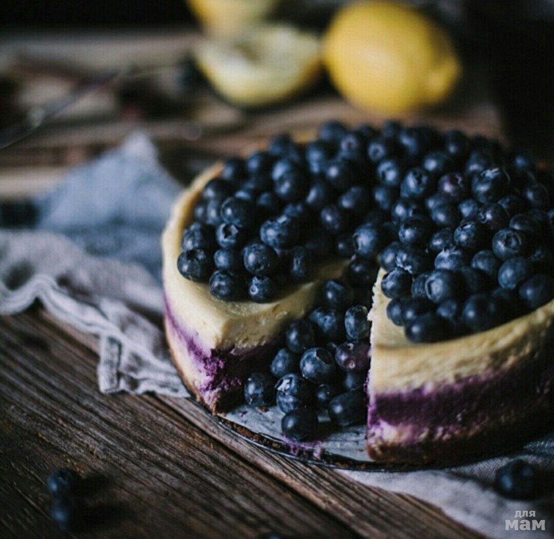 Торт с инжиром и голубикой