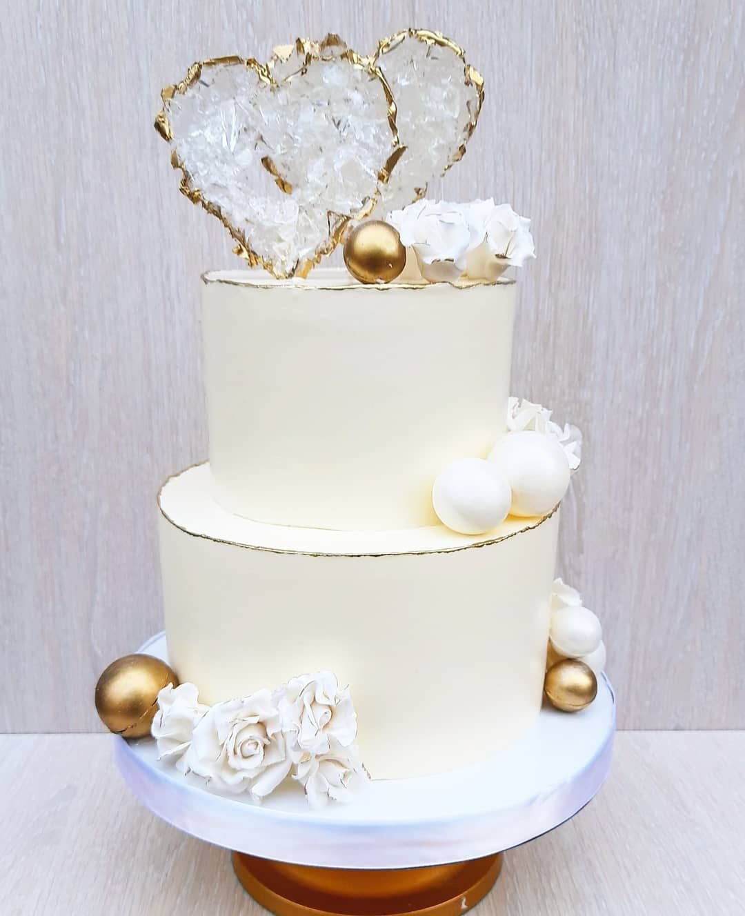 Простой торт на свадьбу