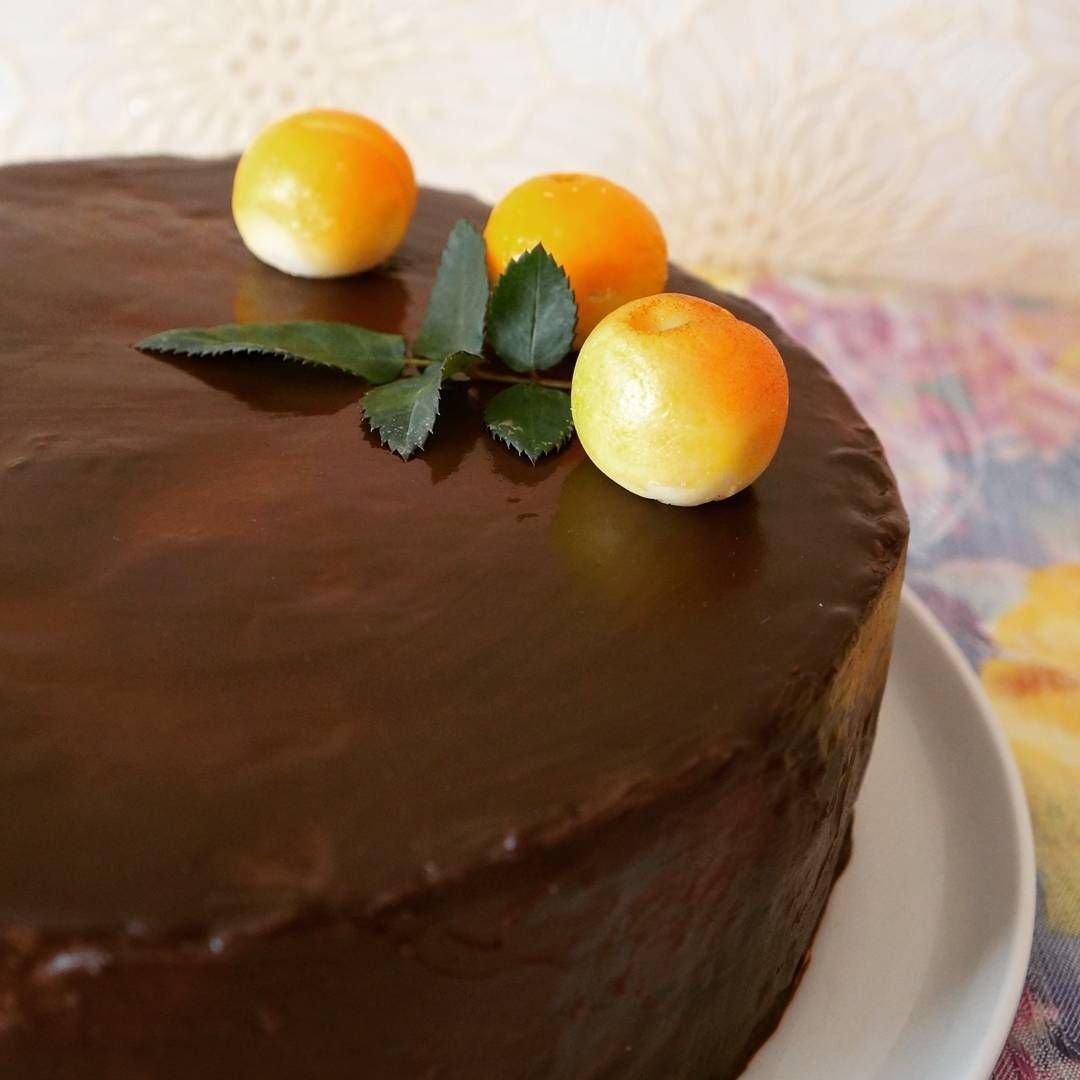 Торт с маскарпоне и персиками