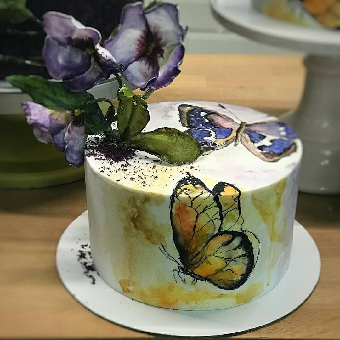 Рисование на торте