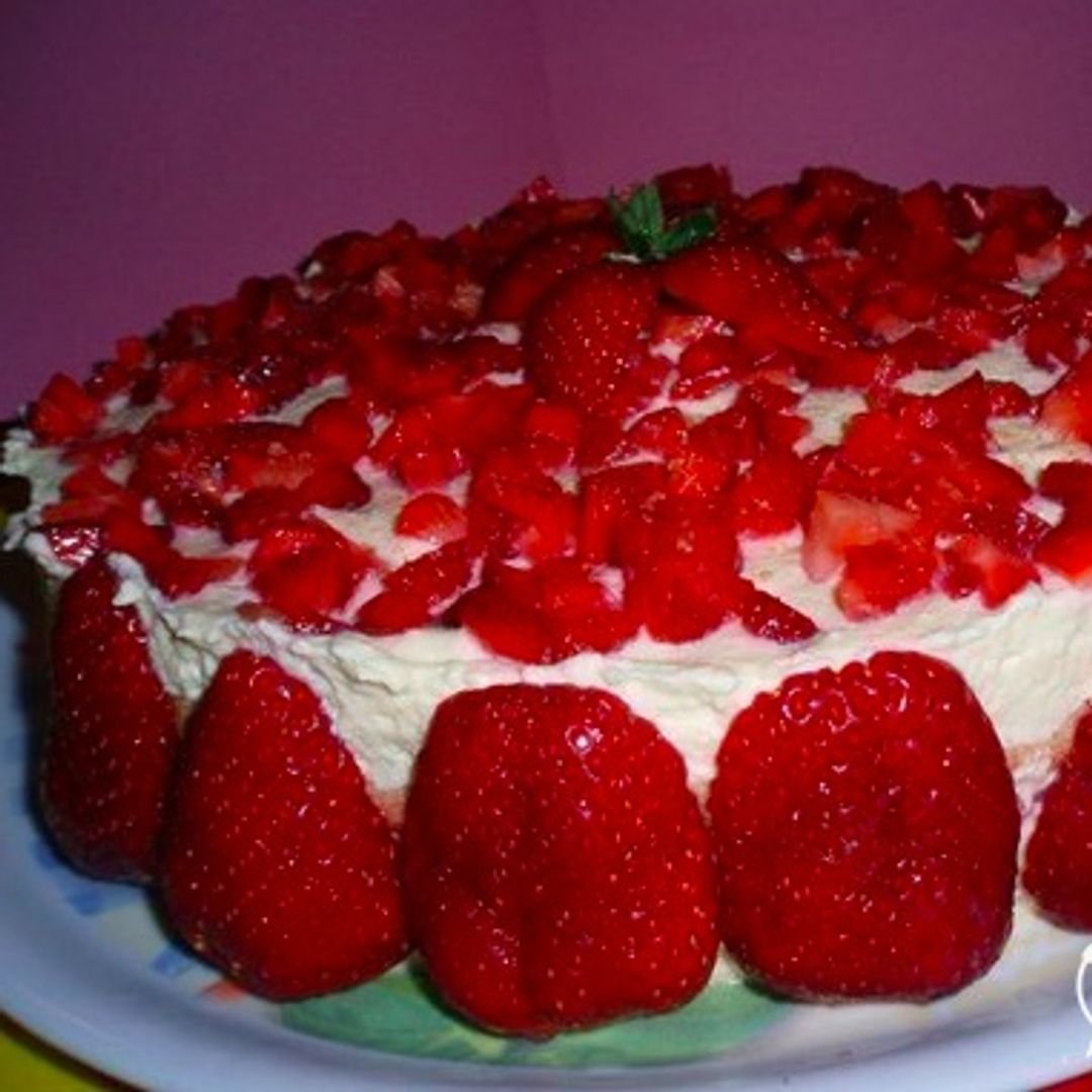 ЖЕЛЕЙНЫЙ тортик с клубникой