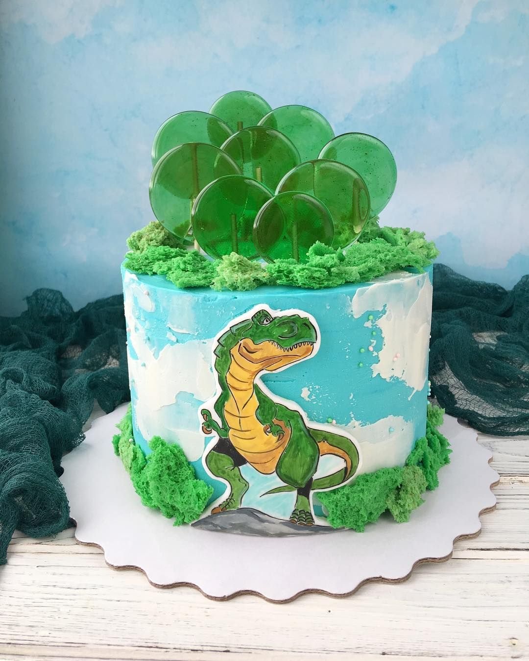 Капкейки с динозаврами