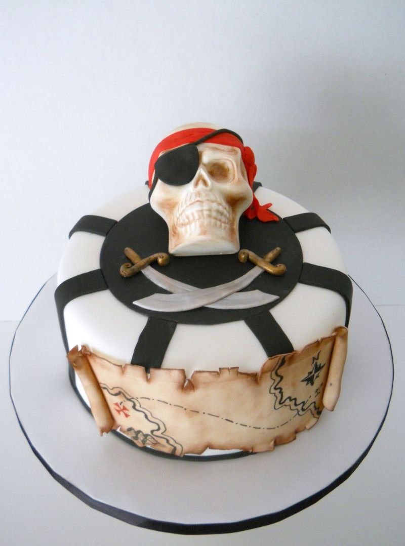 Торт в пиратской тематике