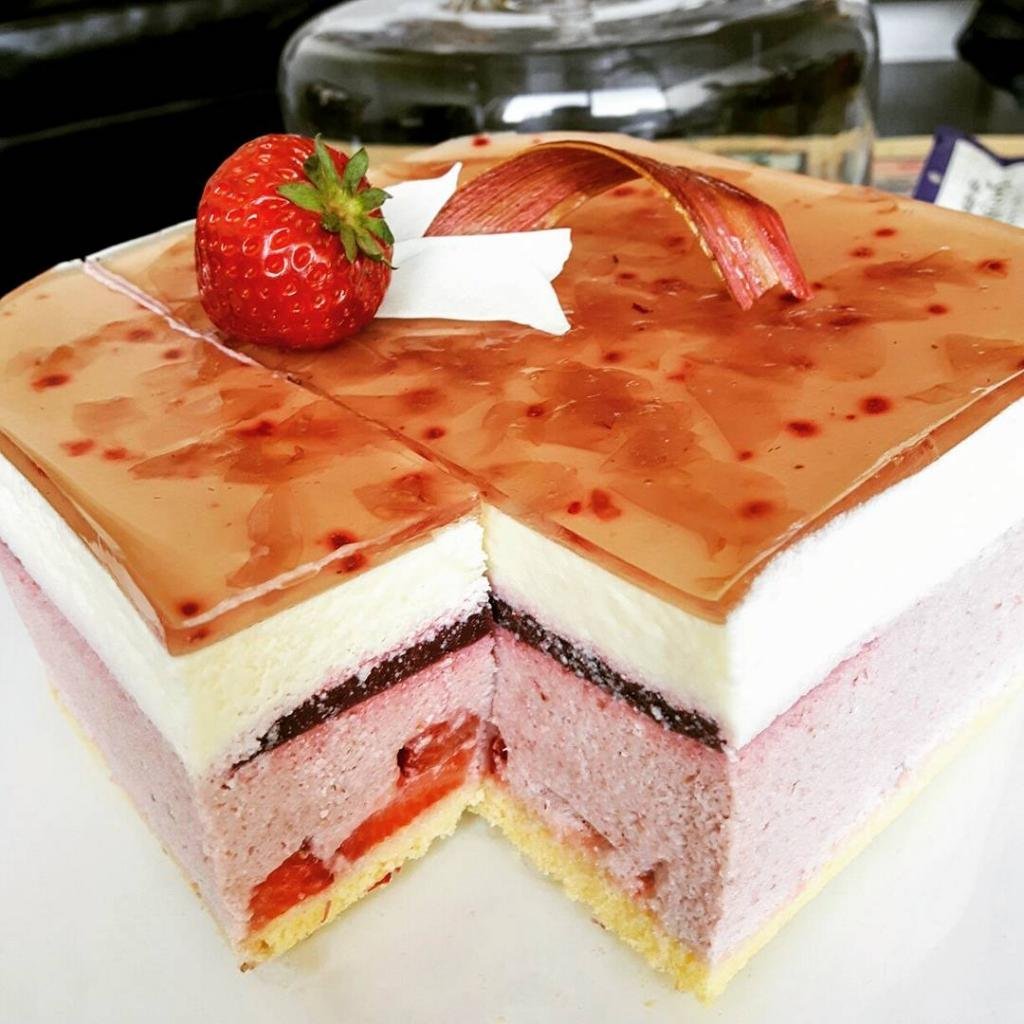 Малиновый Дакуаз