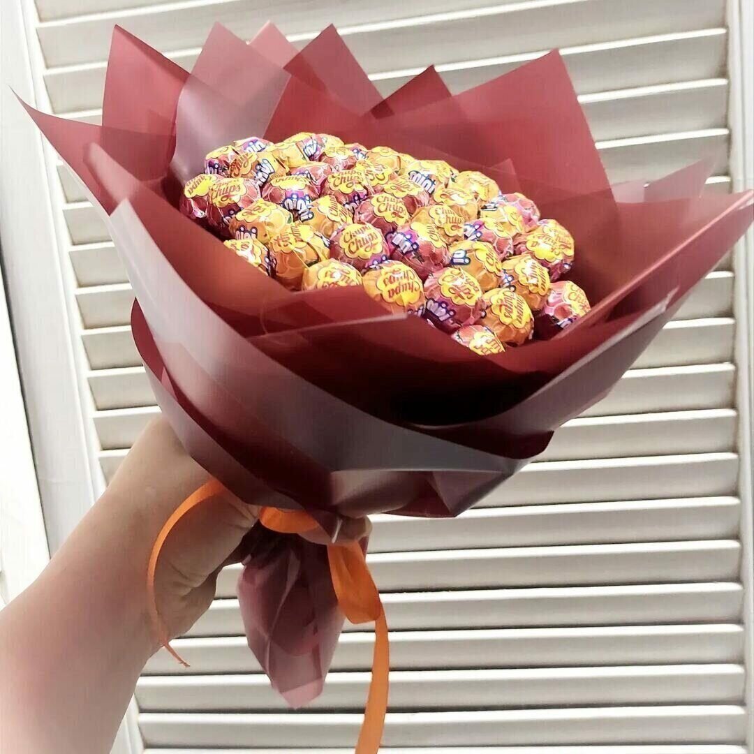 Букет из Чупа чупсов и сладостей