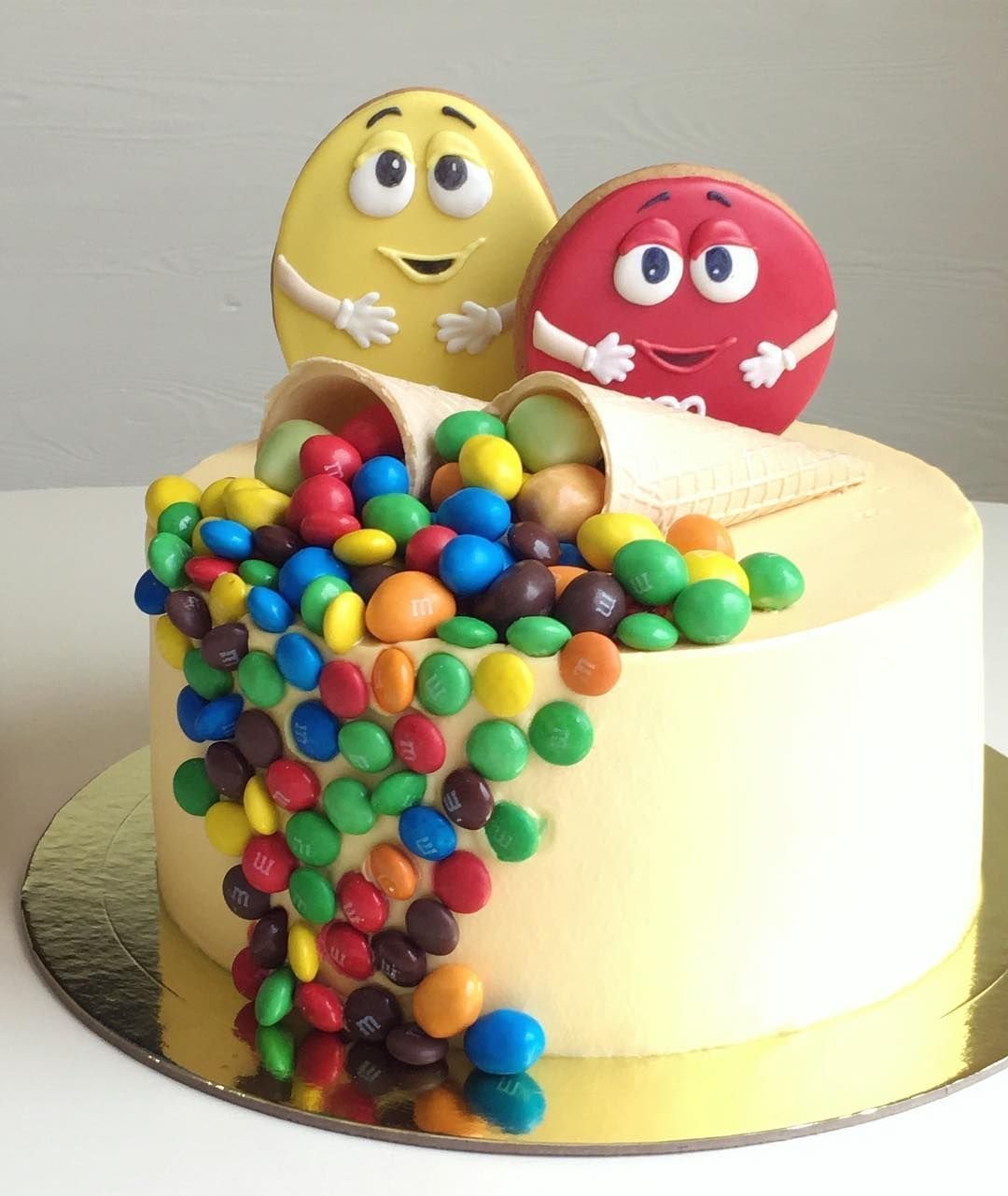 Торт m&m
