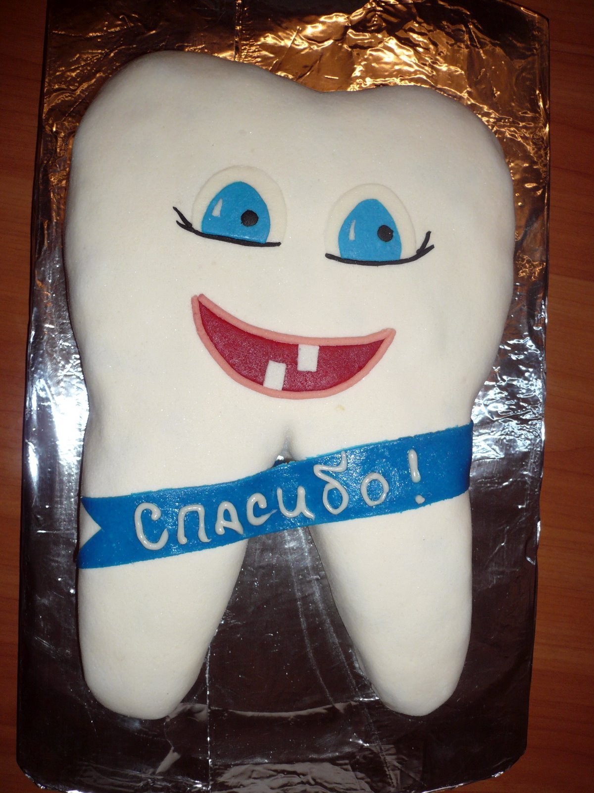 Зуб из мастики