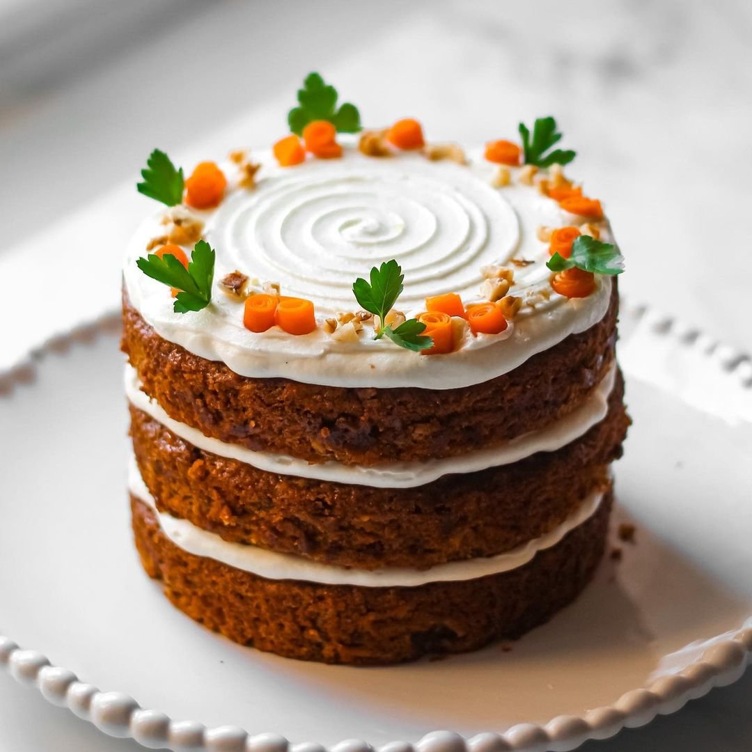 Морковный торт кусок