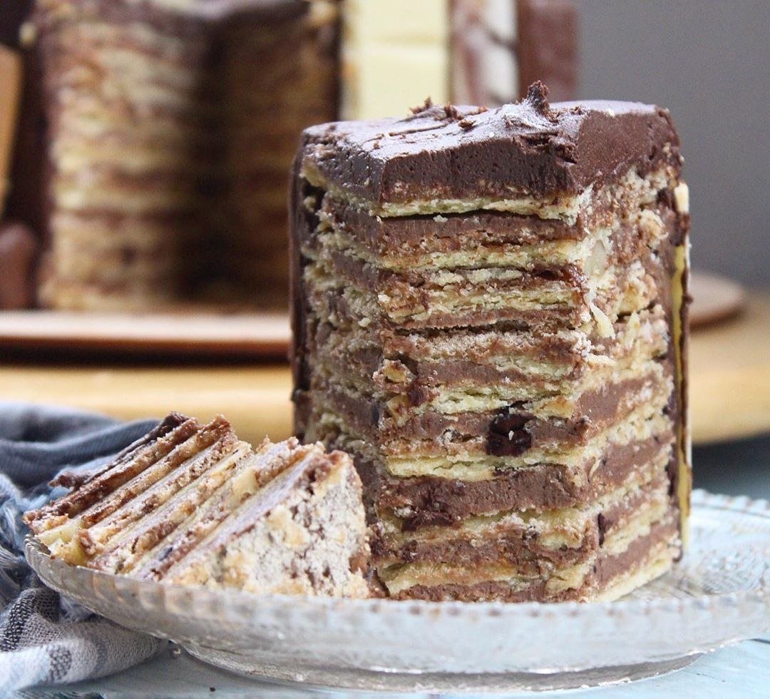 Торт со сгущенкой и коржами