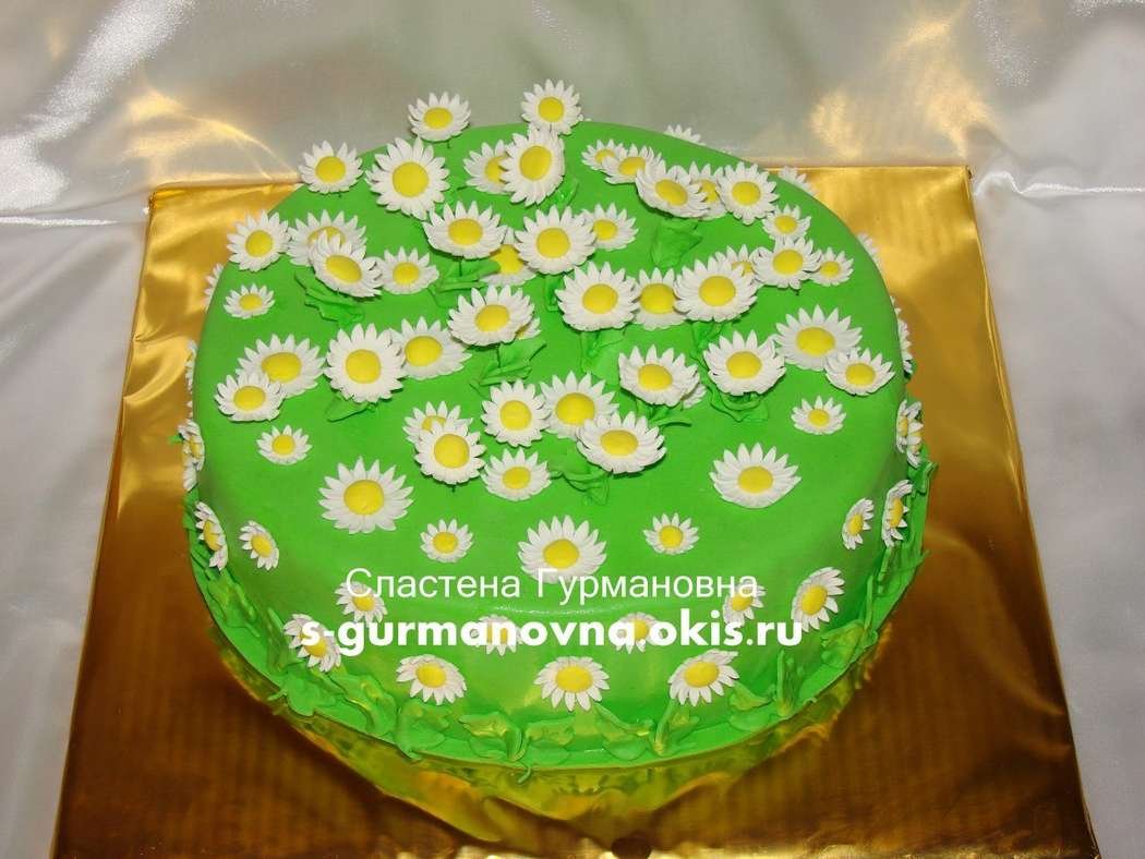 Торт с ромашками