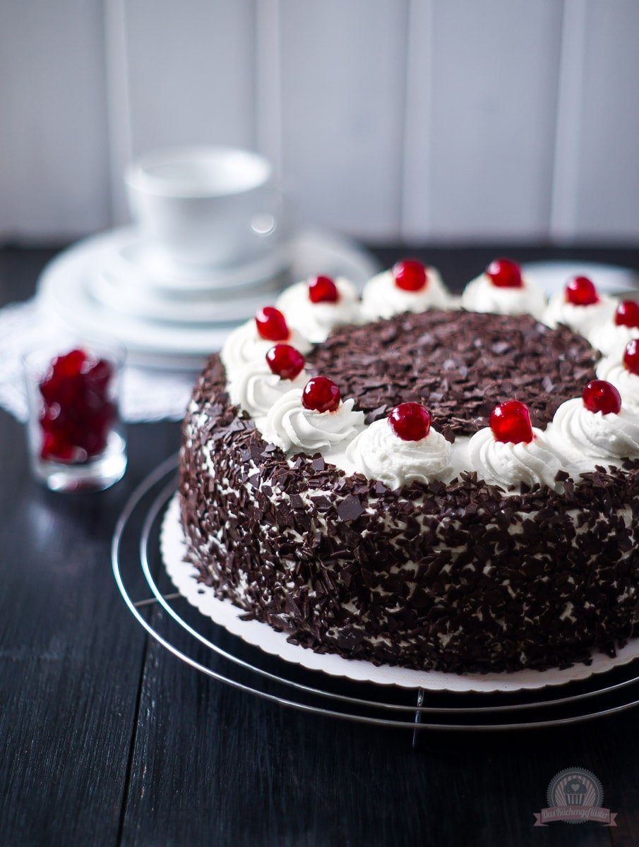 Торт "чёрный лес" (Black Forest Cake)