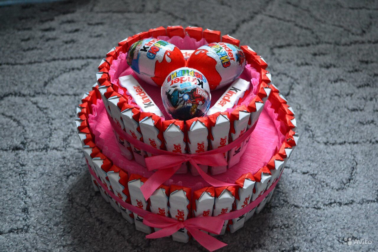 Торты из конфет своими руками - 60 photo