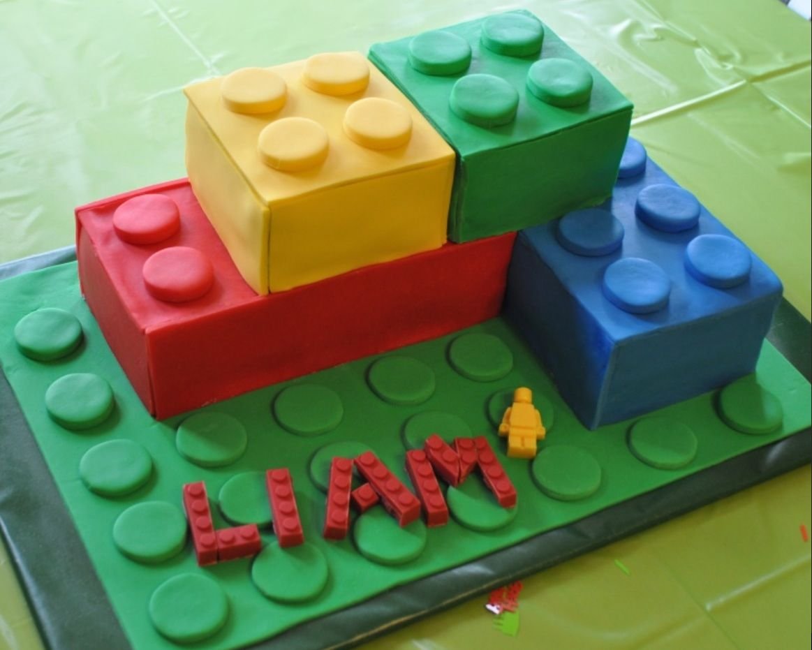 Торт LEGO City