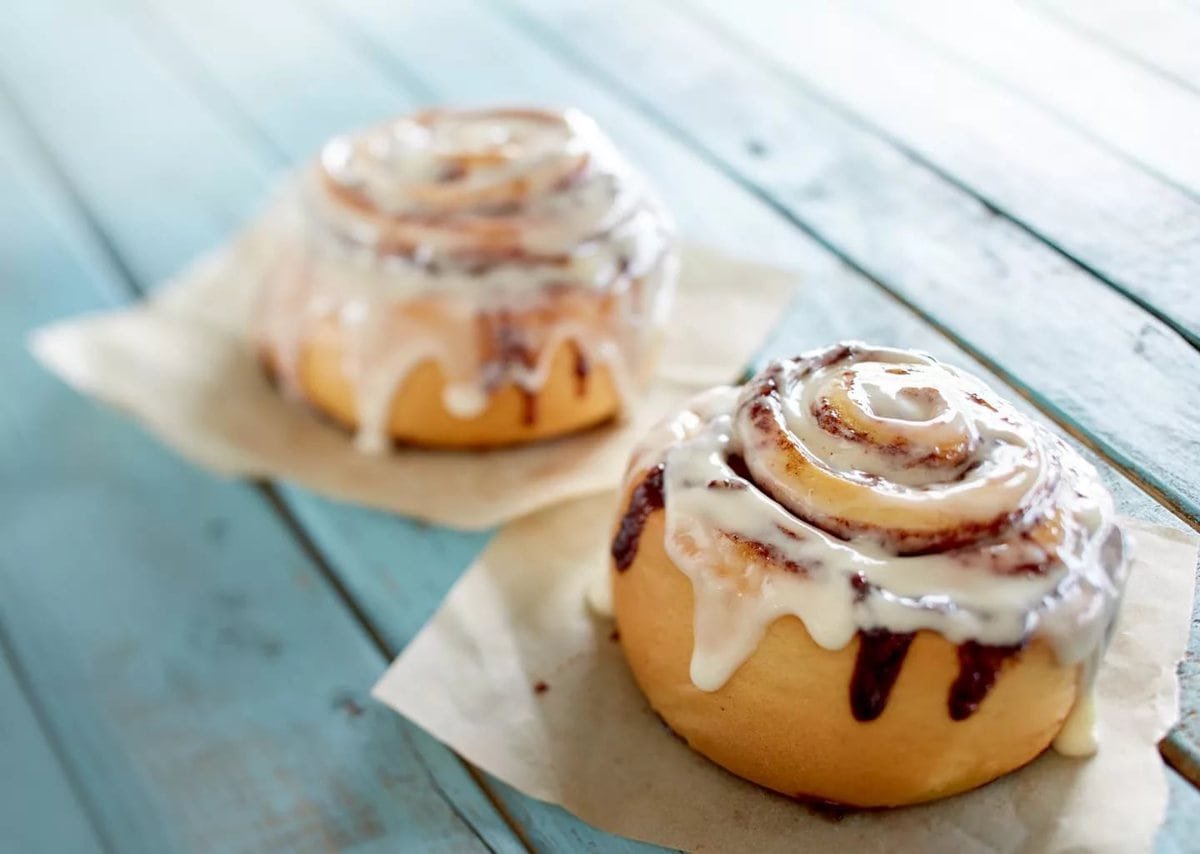 Cinnabon булочки с корицей