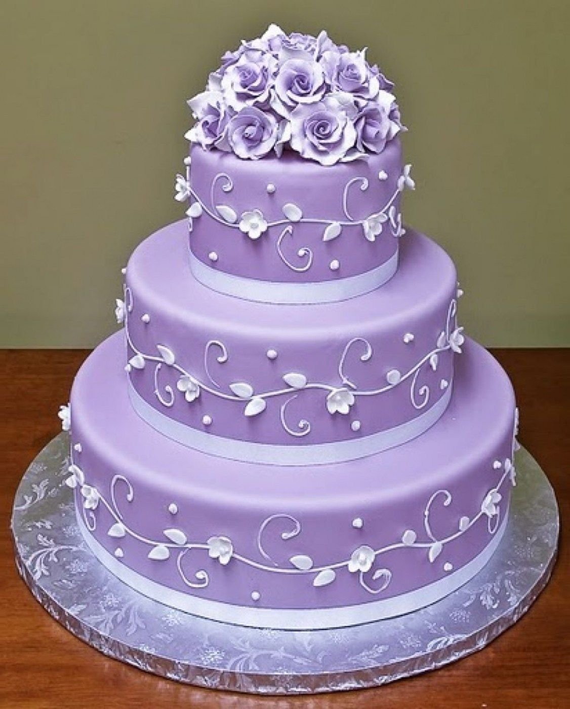 Фиолетовый торт на свадьбу