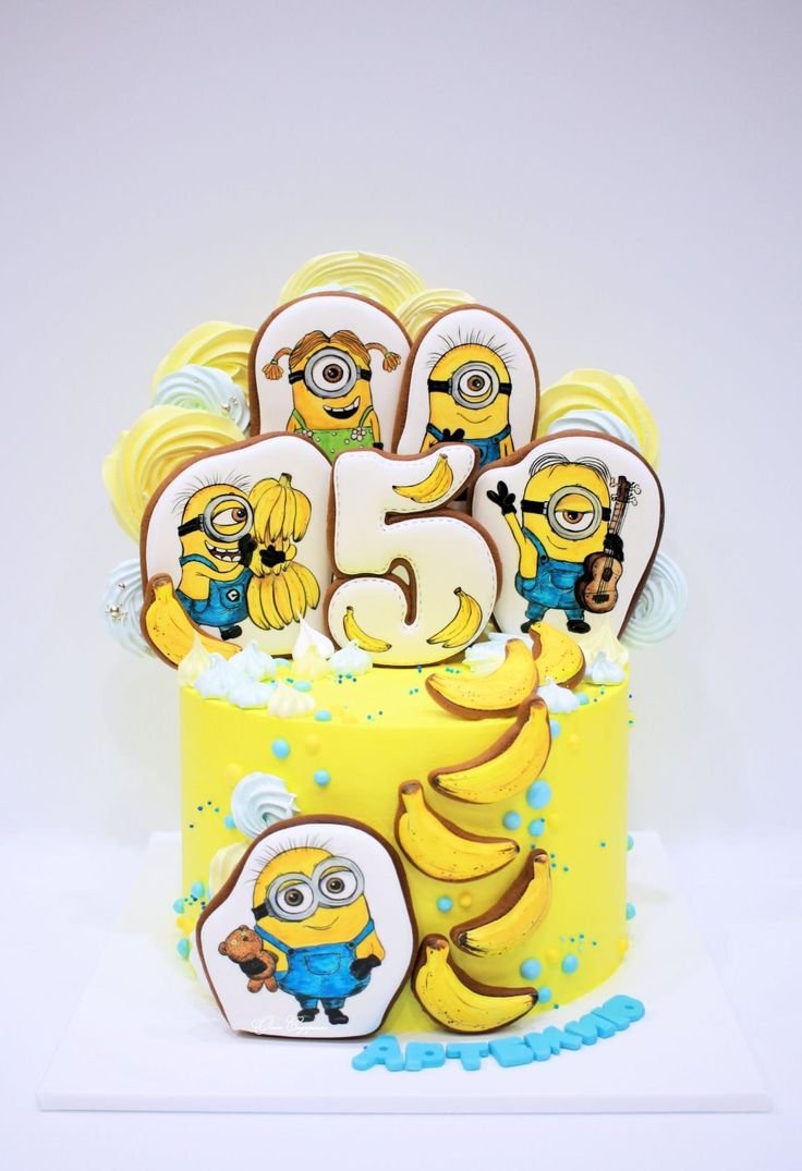 Торт с миньонами для мальчика 5 лет