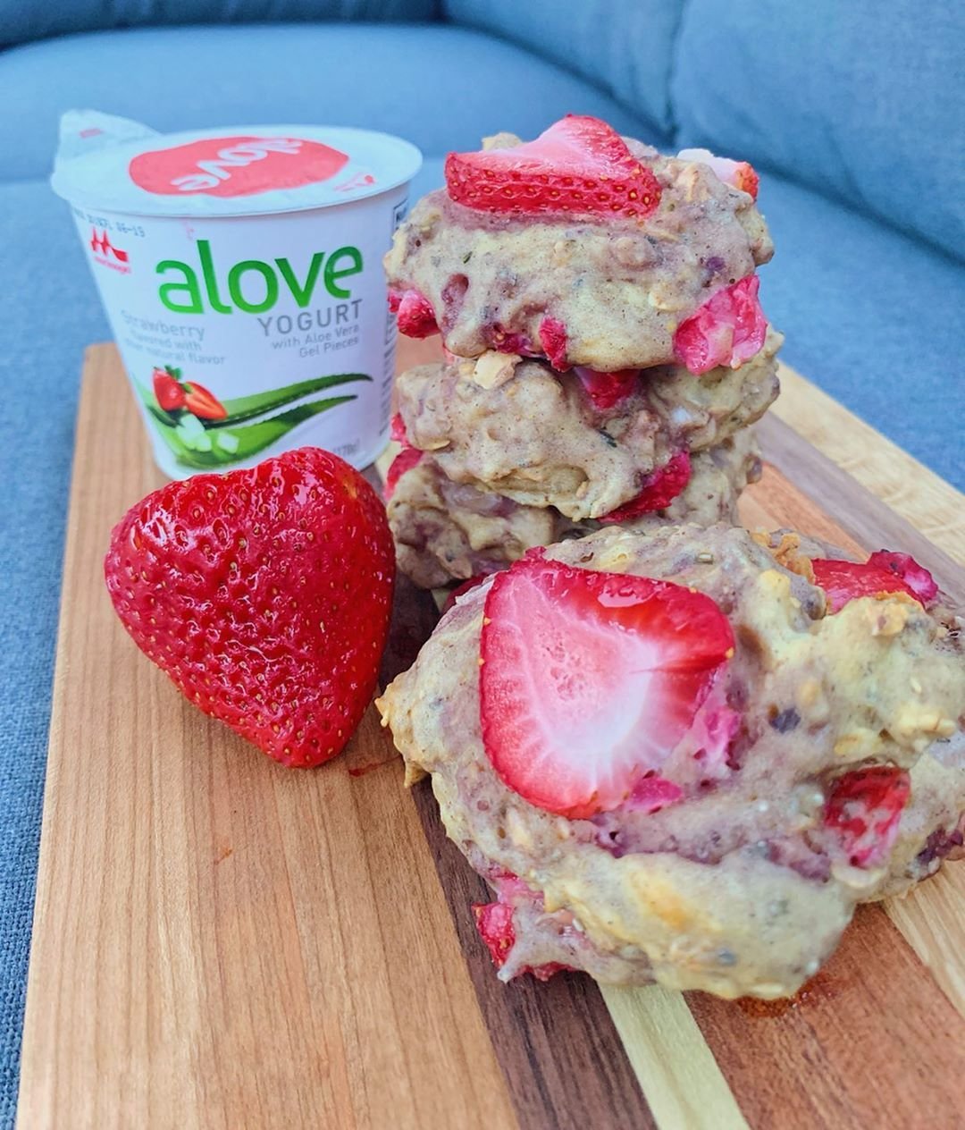 Электроника Strawberry Yogurt