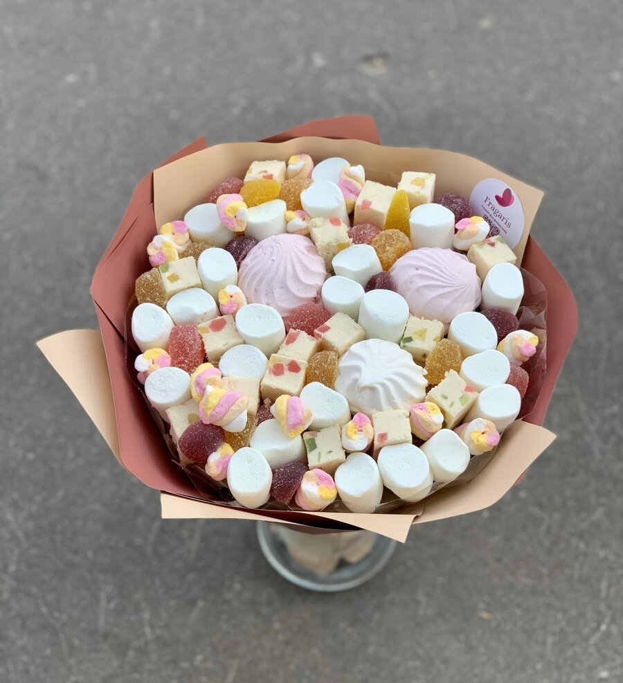 Маленький букет из маршмеллоу