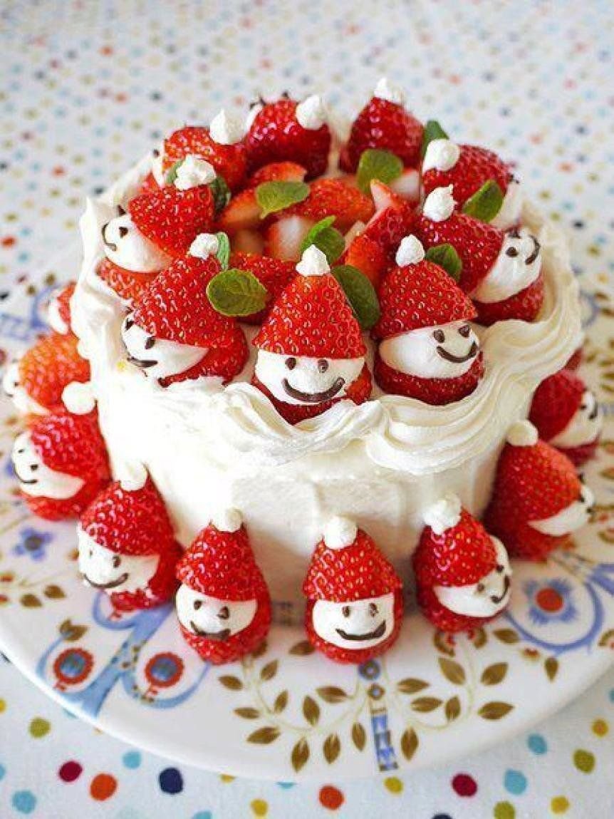 Торт с клубникой