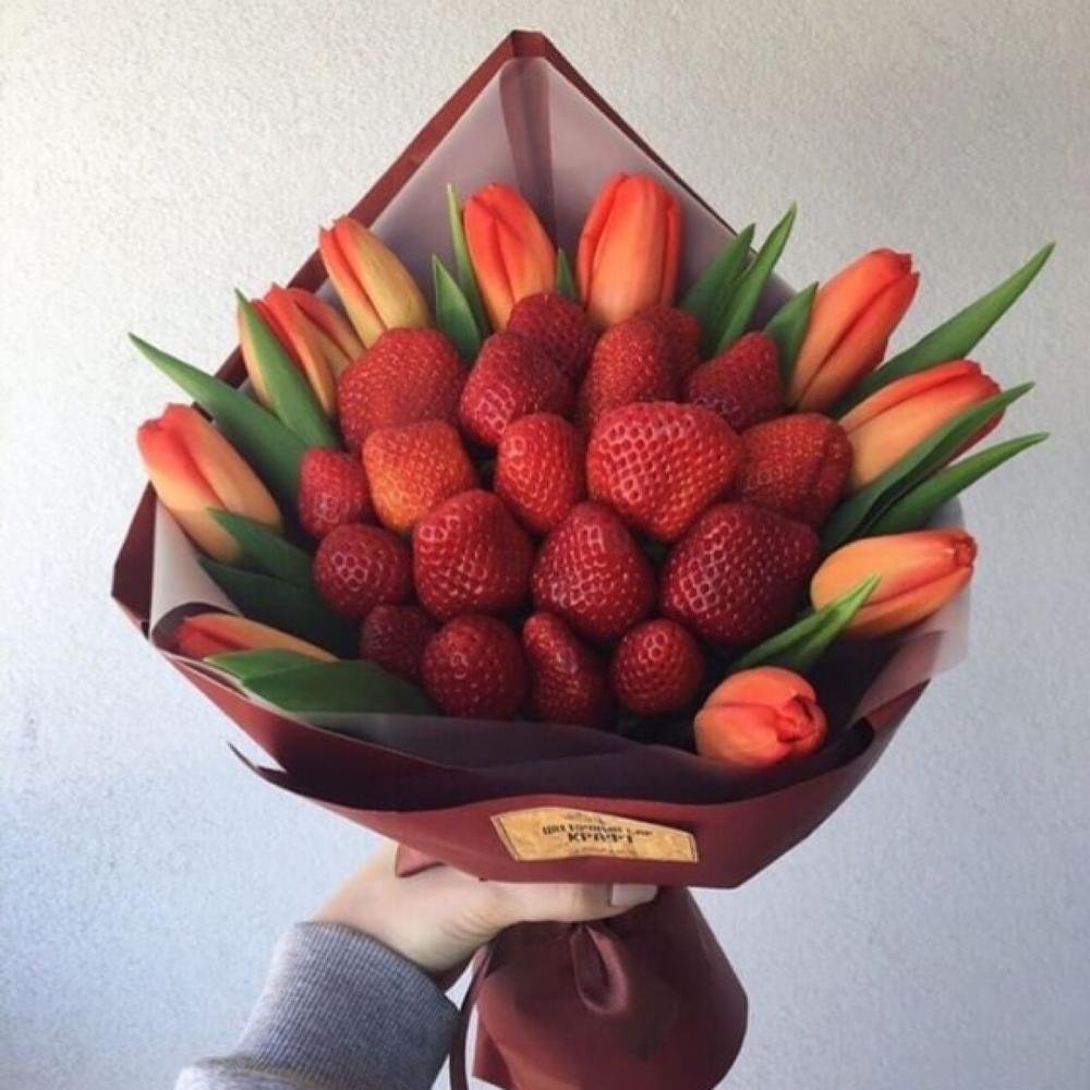 Подарок из клубники