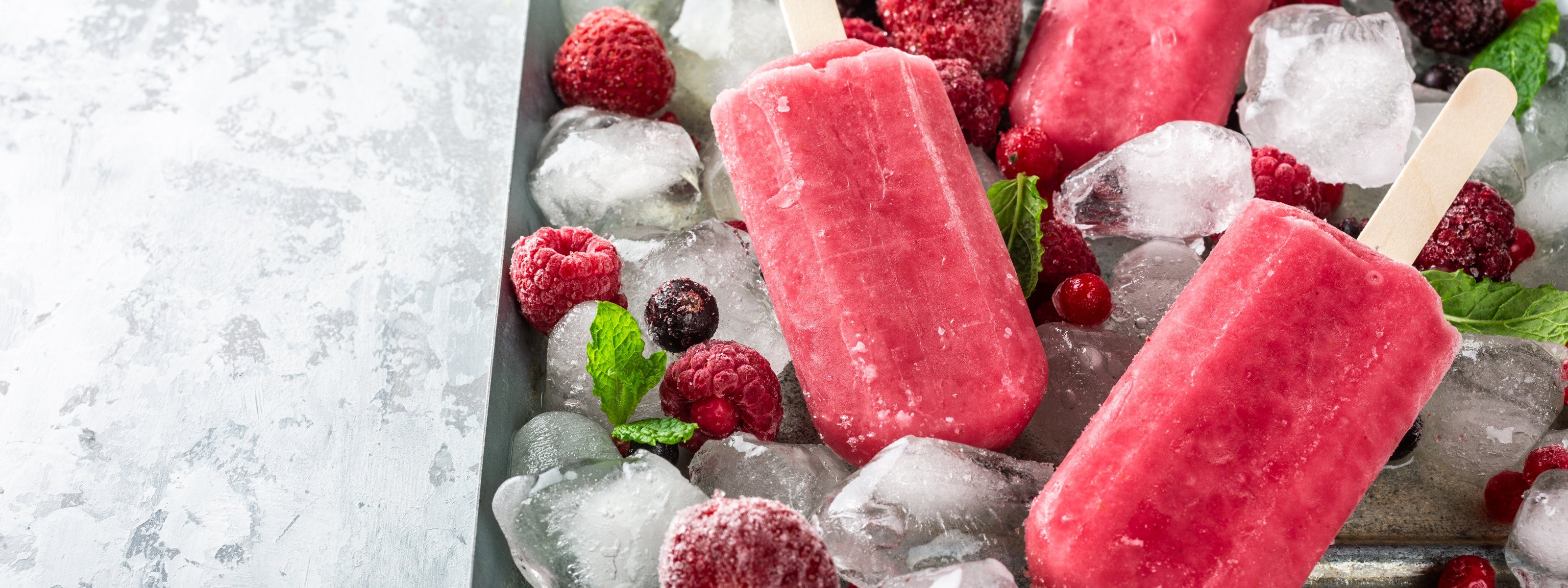 Рецепт вода замороженная. Мороженое лед. Мороженое фруктовый лед. Замороженные фрукты. Фруктовый лед для заморозки.