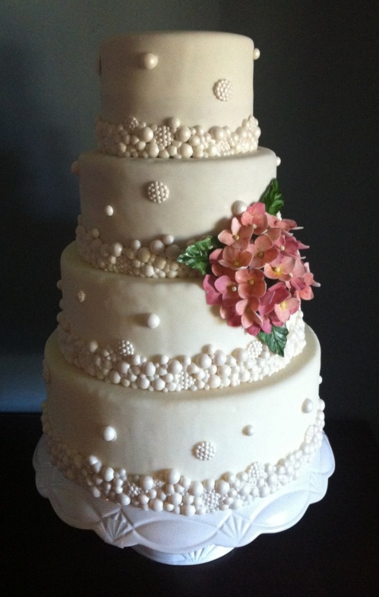 Оформление торта на жемчужную свадьбу