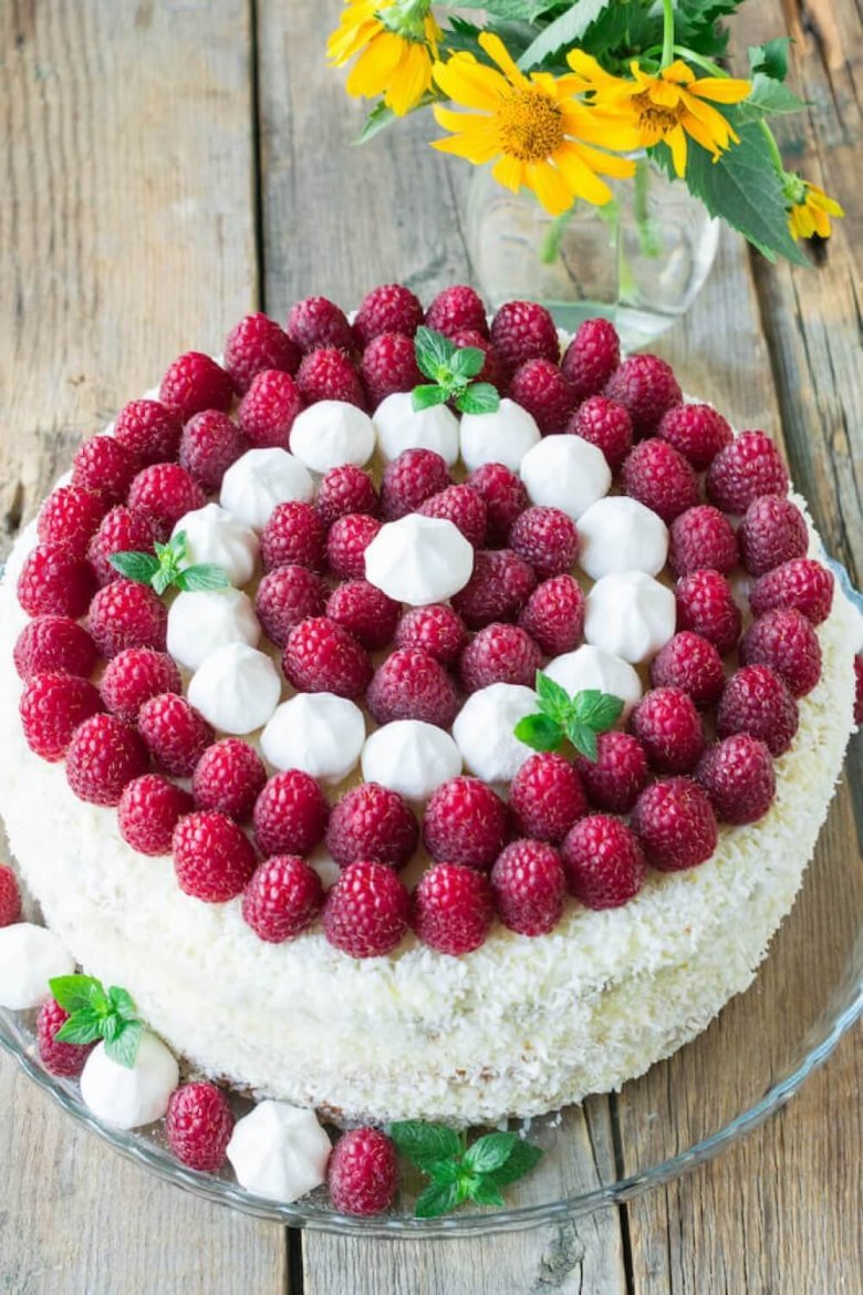 Торта "красный бархат" (Red Velvet).