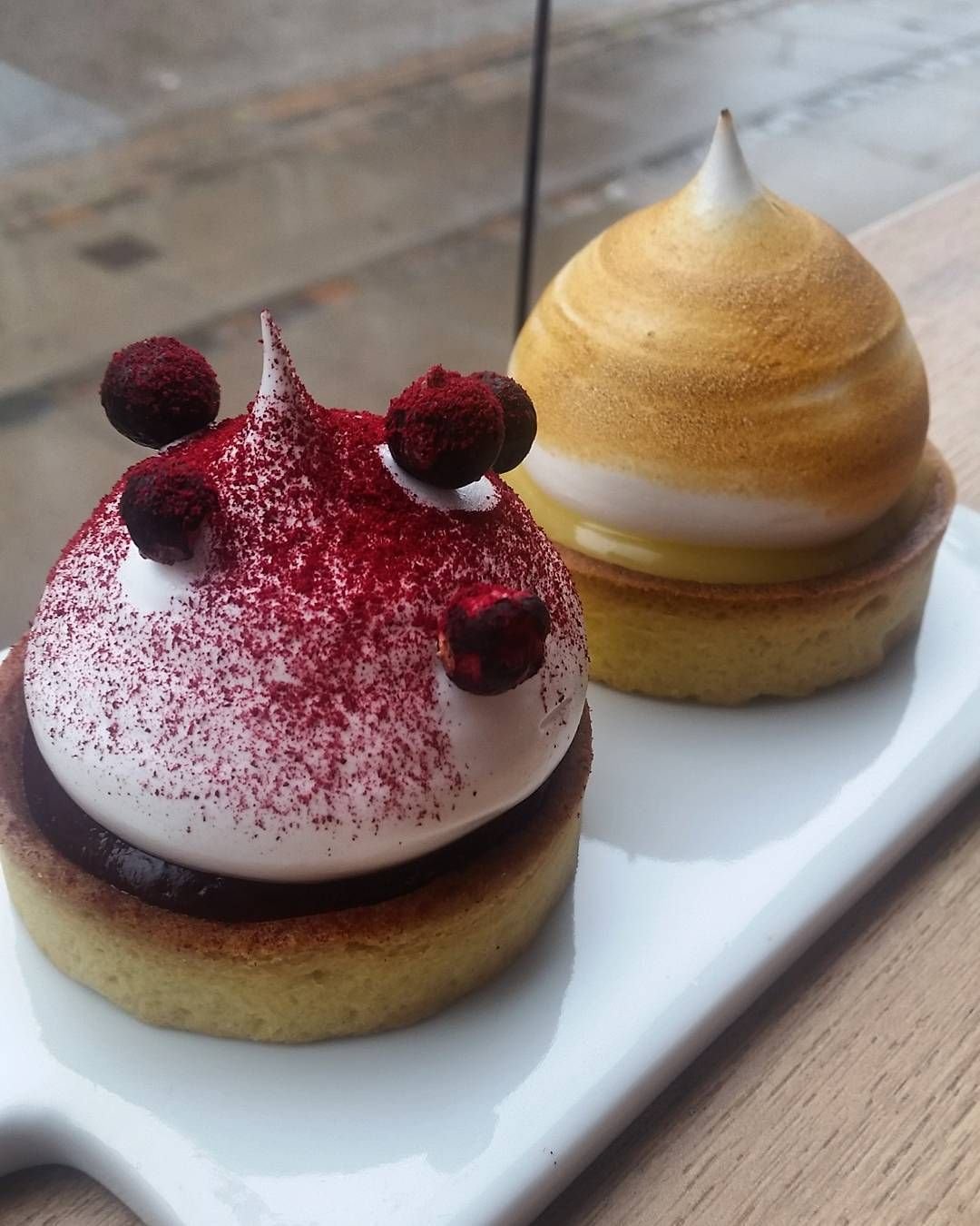 Laduree шоколад розовый