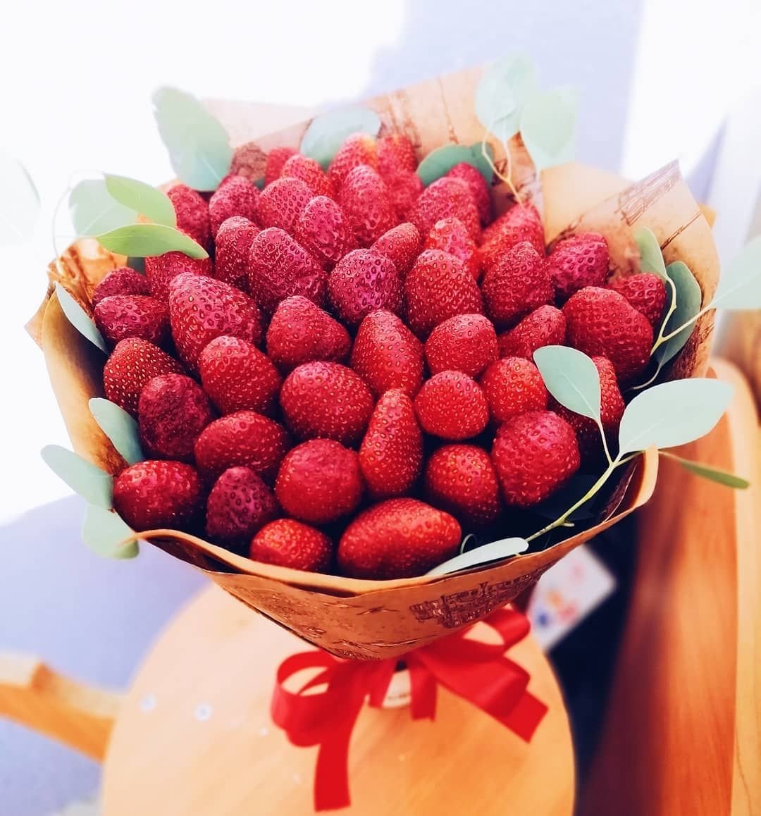 Мини букет из клубники