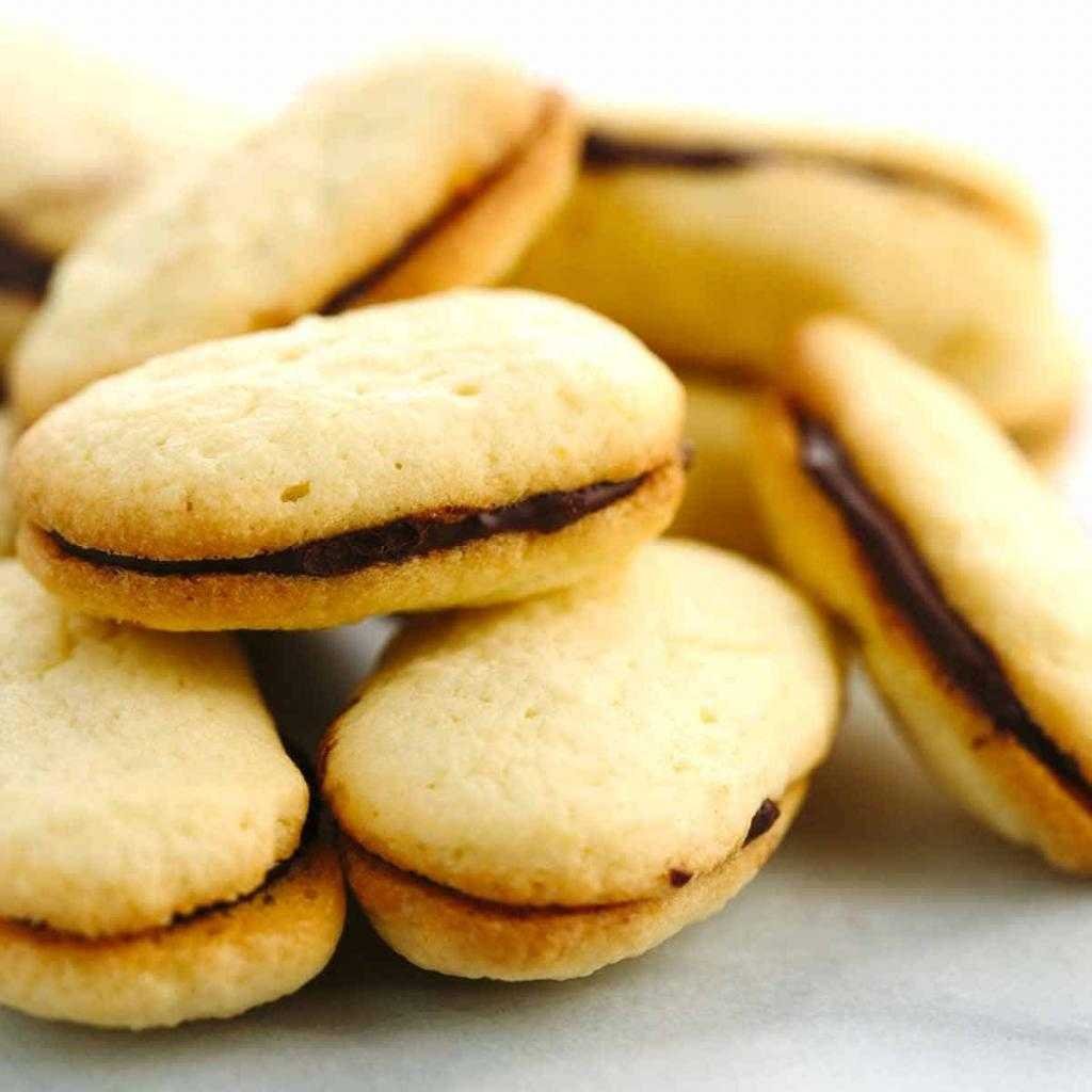 Круглое шоколадное печенье