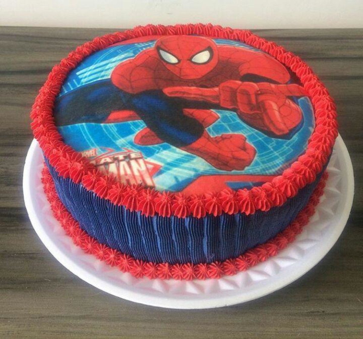 Торт человек паук круглый