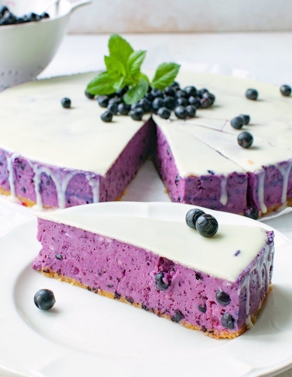 Raw Vegan черничный чизкейк