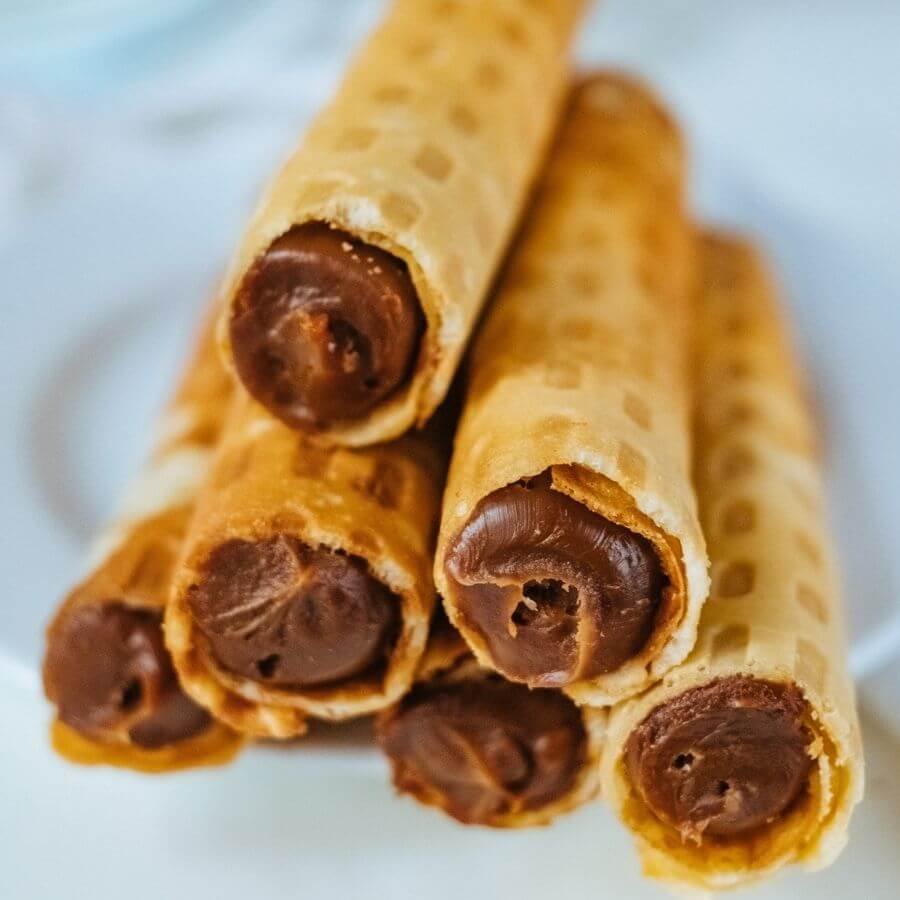 Вафельные трубочки с кремом