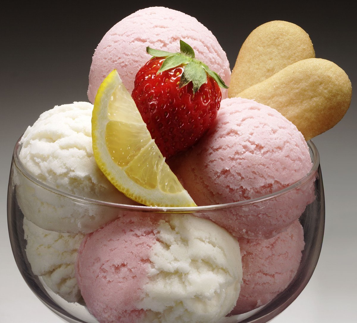 Frozen yoghurt клубника крем