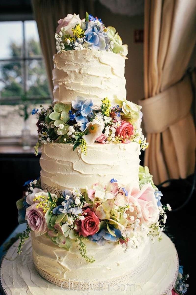 Свадебный торт без цветов