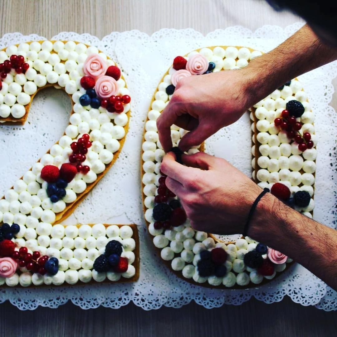 Тортик с цифрами 50