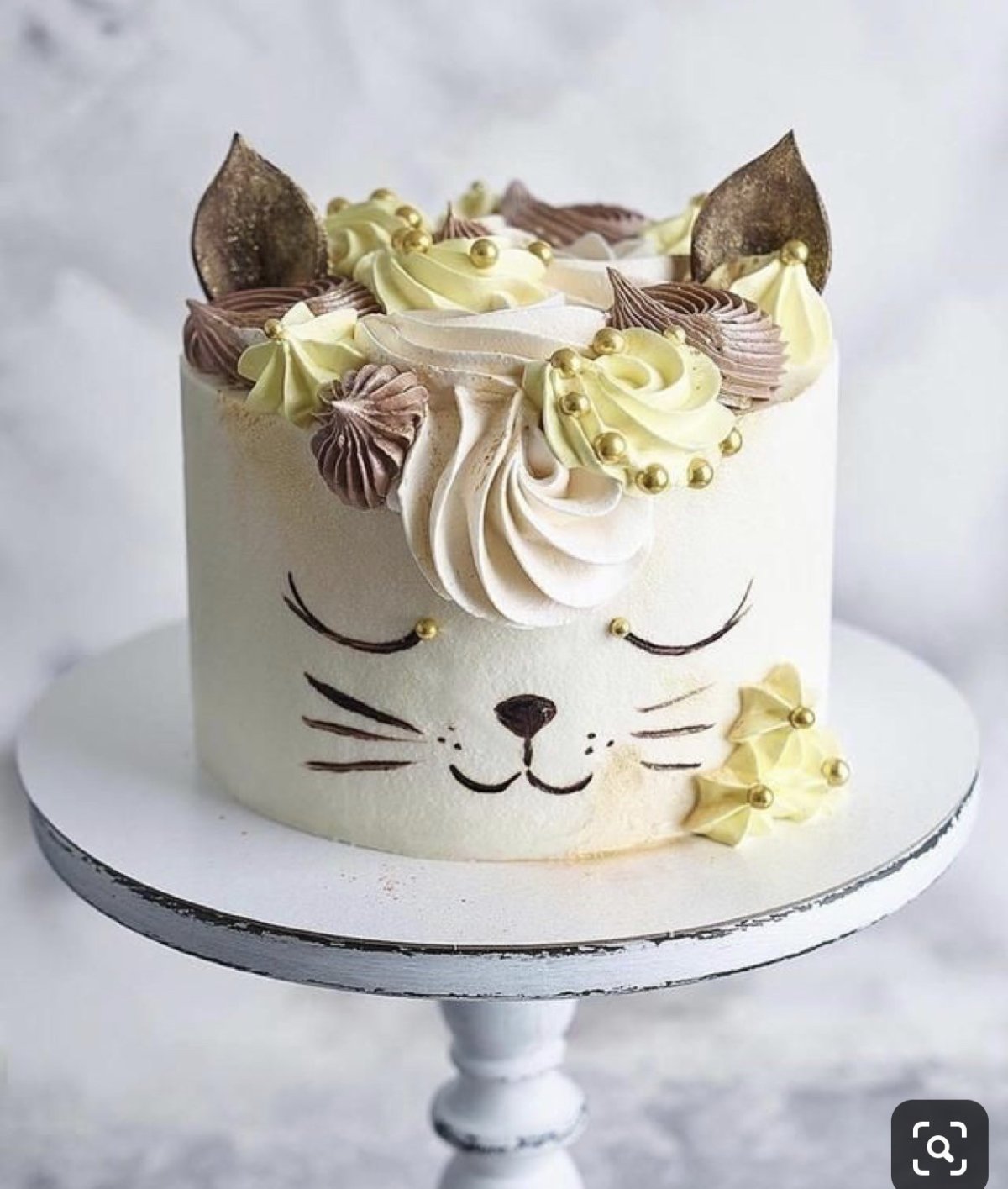 Кошка из мастики