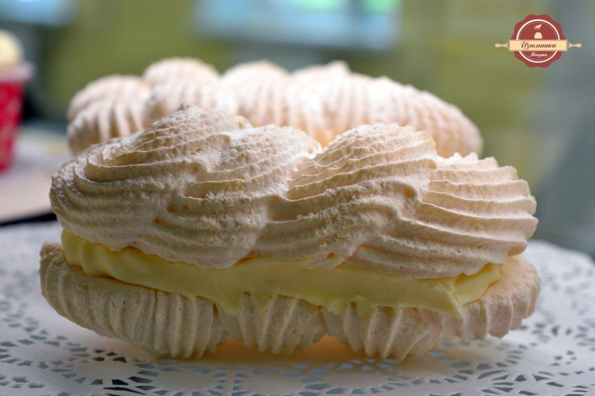 Море янтарь ракушки