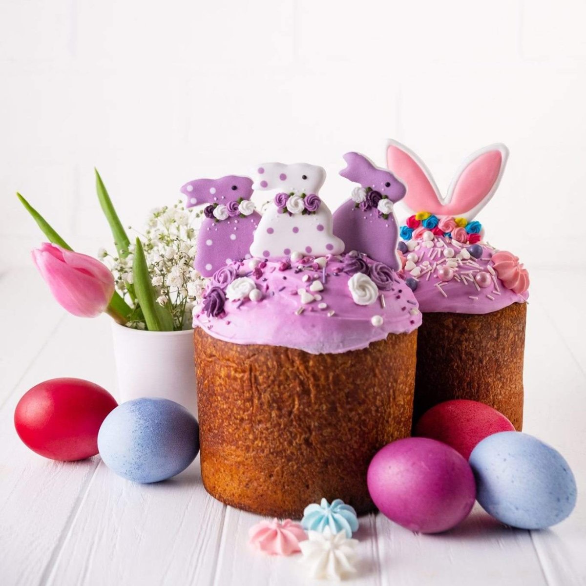 Куличи украшенные мастикой