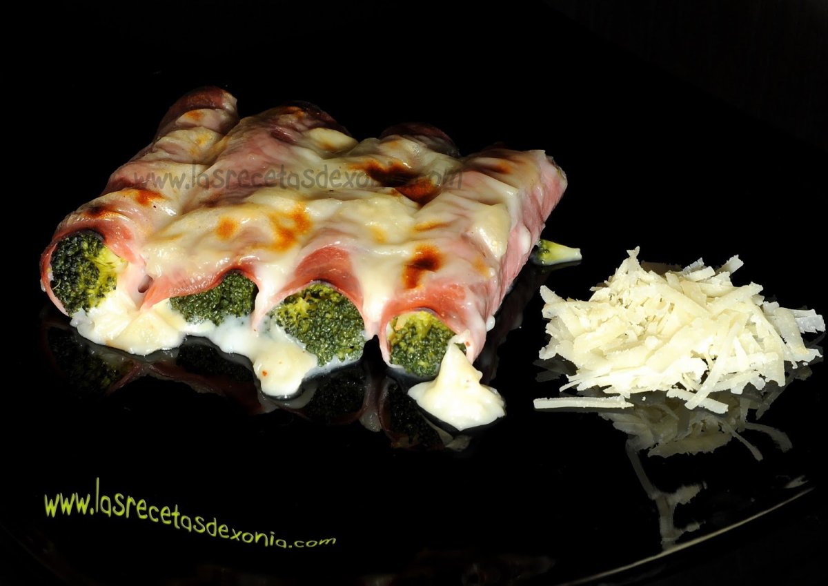 Каннеллони из ананаса