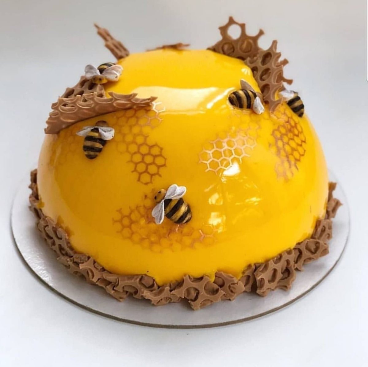 Пчела мастика
