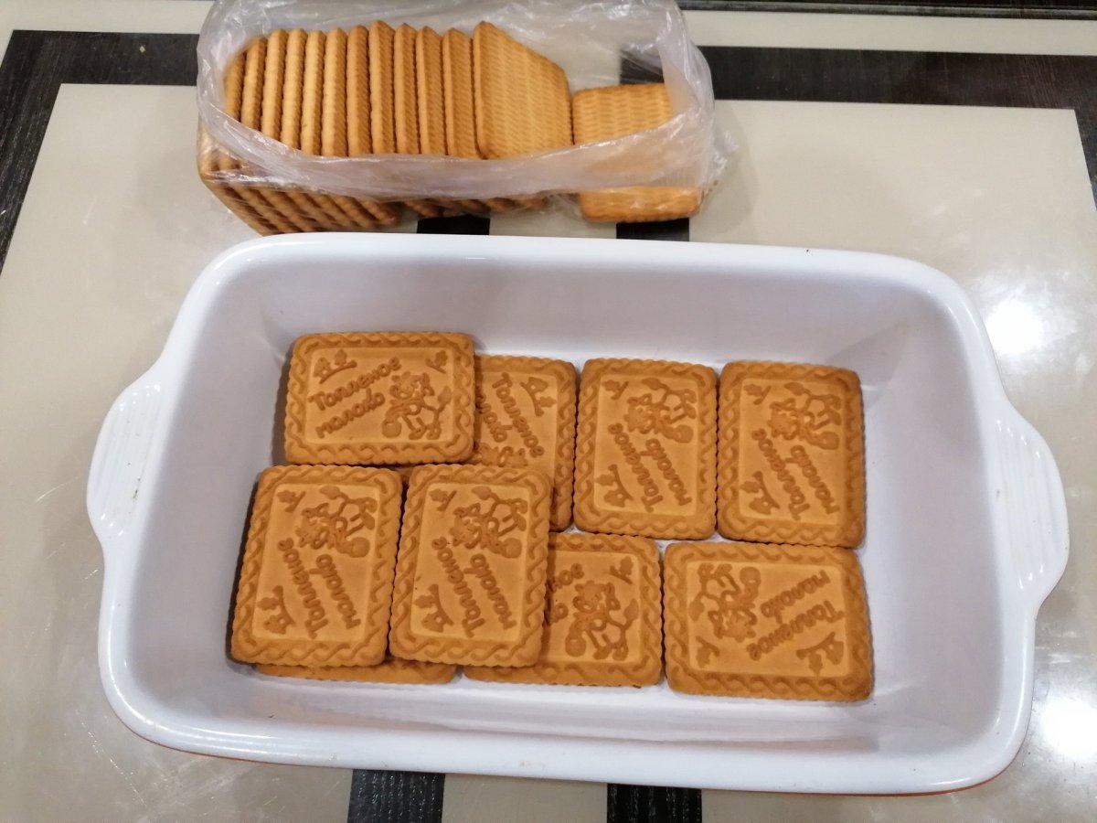 Вафельные трубочки с кремом