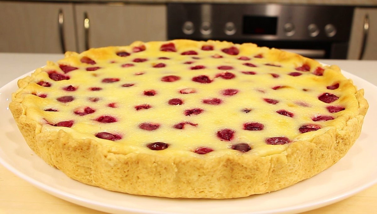 Клубничный пирог и Монблан