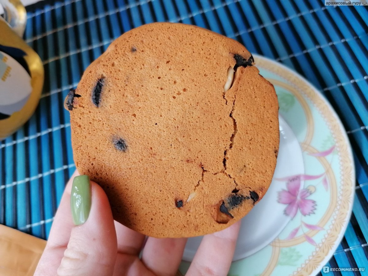 Печенье с шоколадной крошкой