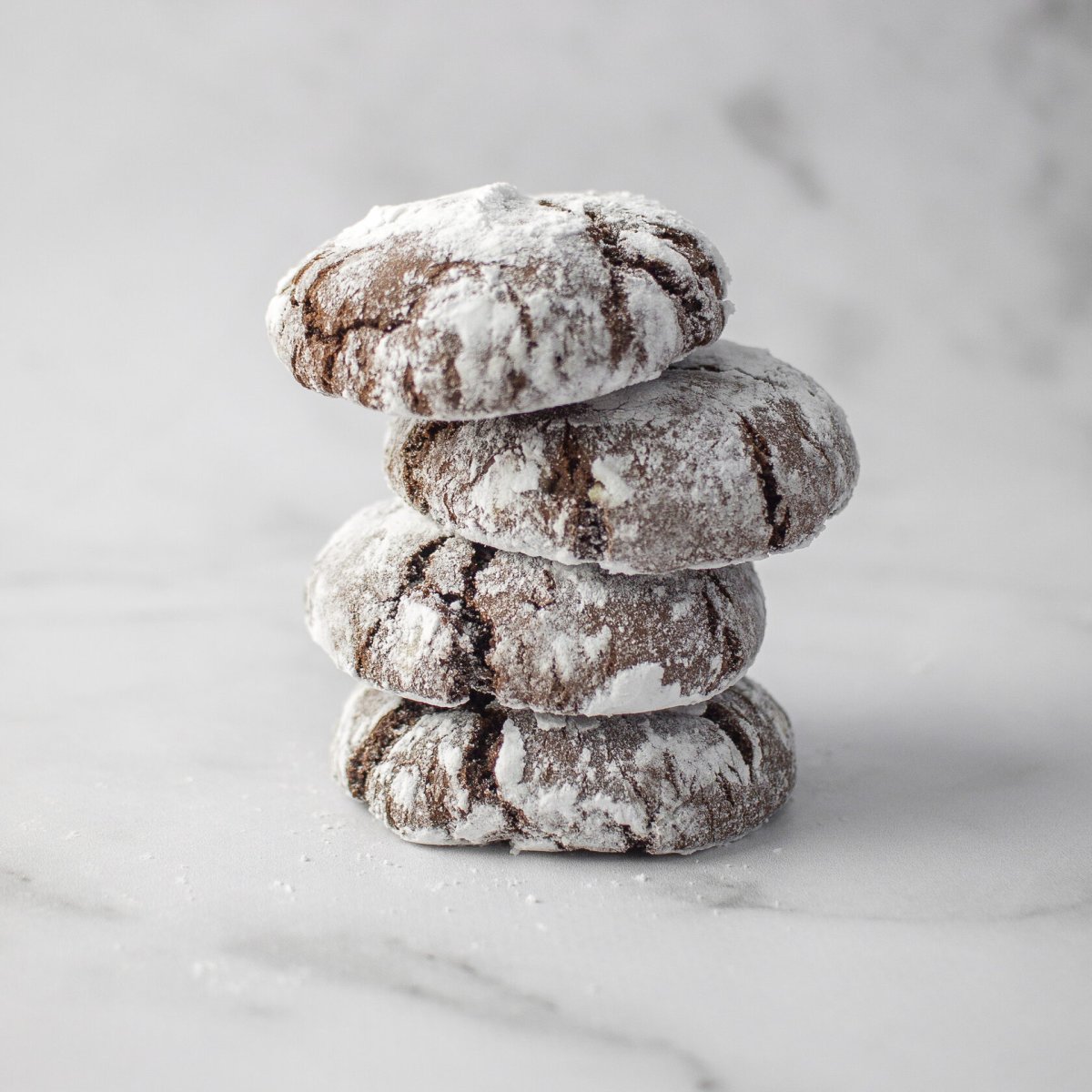 "Шоколадное печенье ""Brownie cookies"" с кусочками шоколада и лесным орехом"
