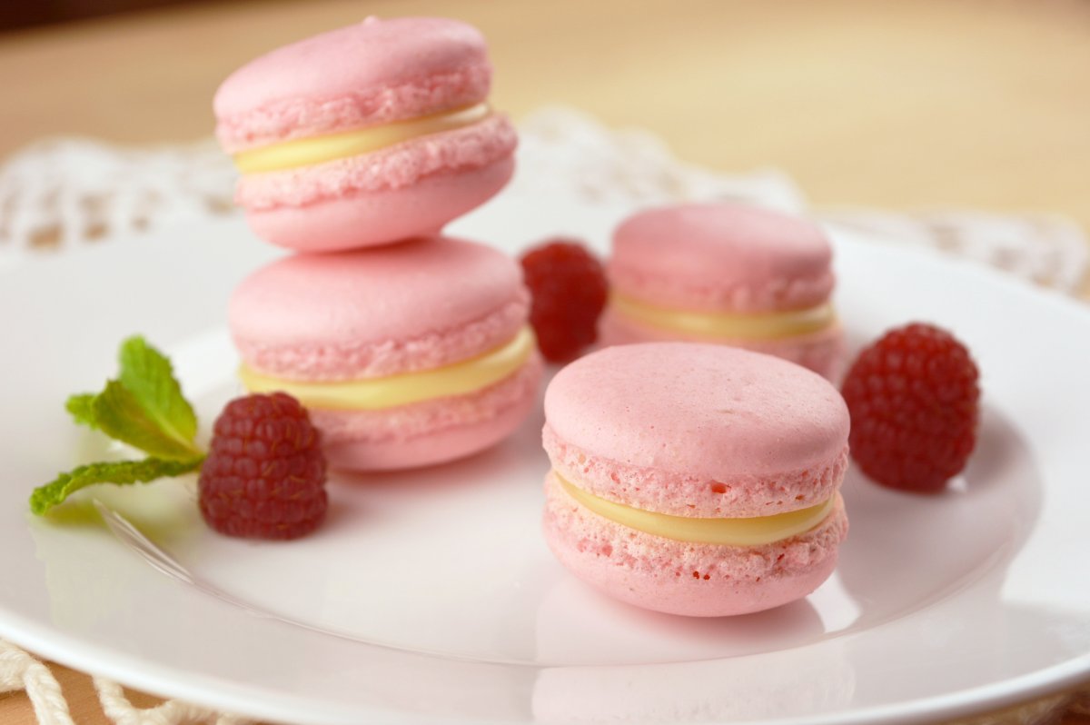 Пирожное макаруны (макаронс)